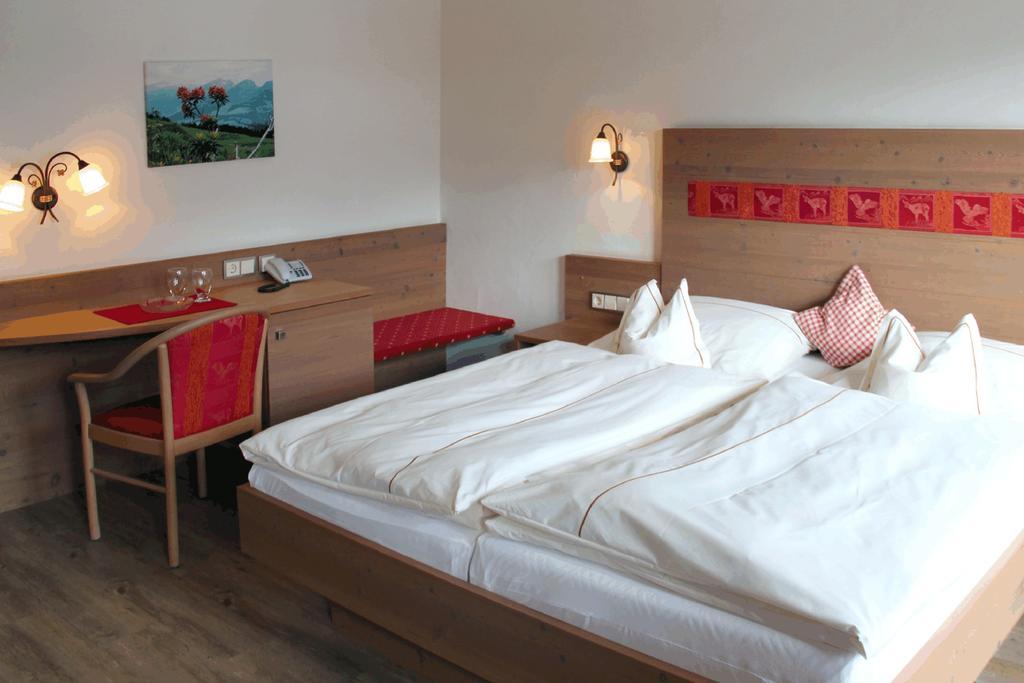 Hotel Gasthof Adler 오버스트도르프 객실 사진
